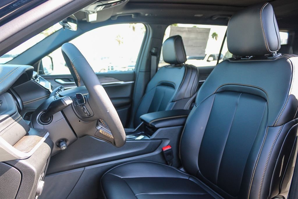 New 2026 Diamond Black Jeep 85th Anniversary Edition image 18