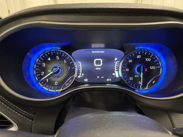 New 2026 Hydro Blue Pearl-Coat Exterior Paint Chrysler Select image 15