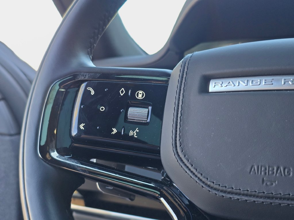 Certified Used 2025 Black Land Rover Dynamic SE image 17