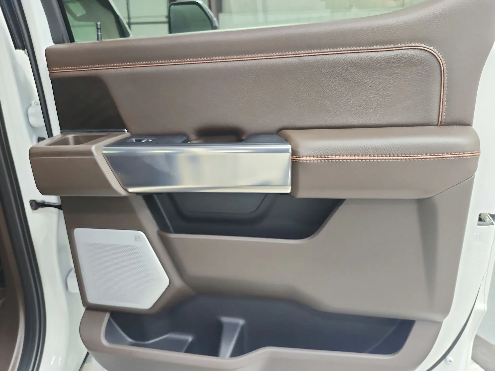 New 2026 Star White Metallic Tri-Coat Ford F-250® King Ranch® image 52