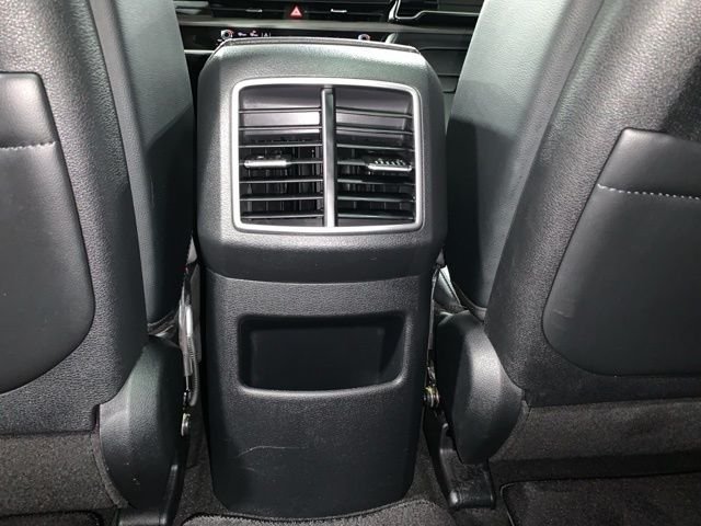 Used 2023 Red Kia X-Pro Prestige image 27