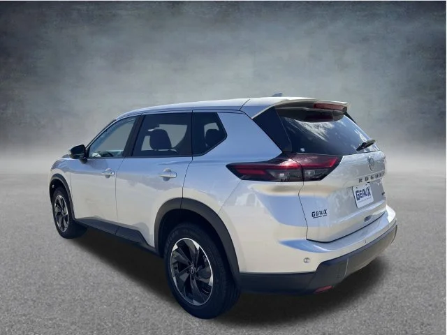 Used 2025 Silver Nissan SV image 14