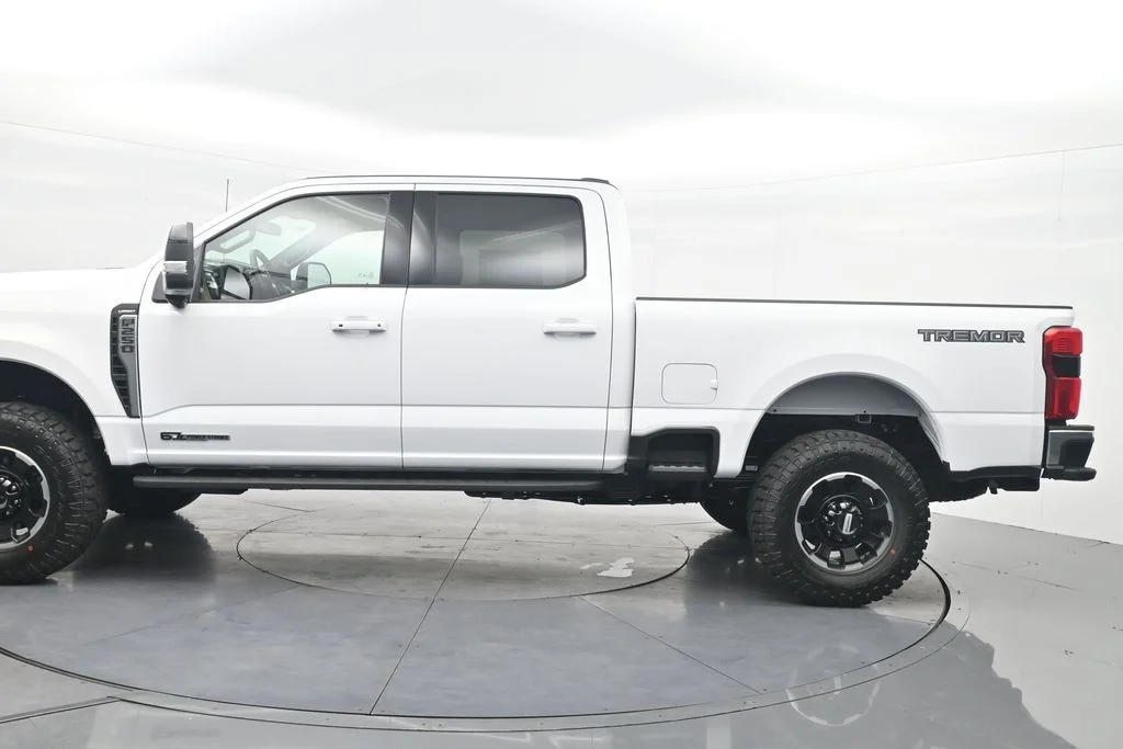 New 2026 Oxford White Ford F-250® Lariat® image 10