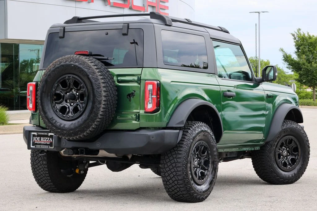 Used 2022 Green Ford Wildtrak image 18