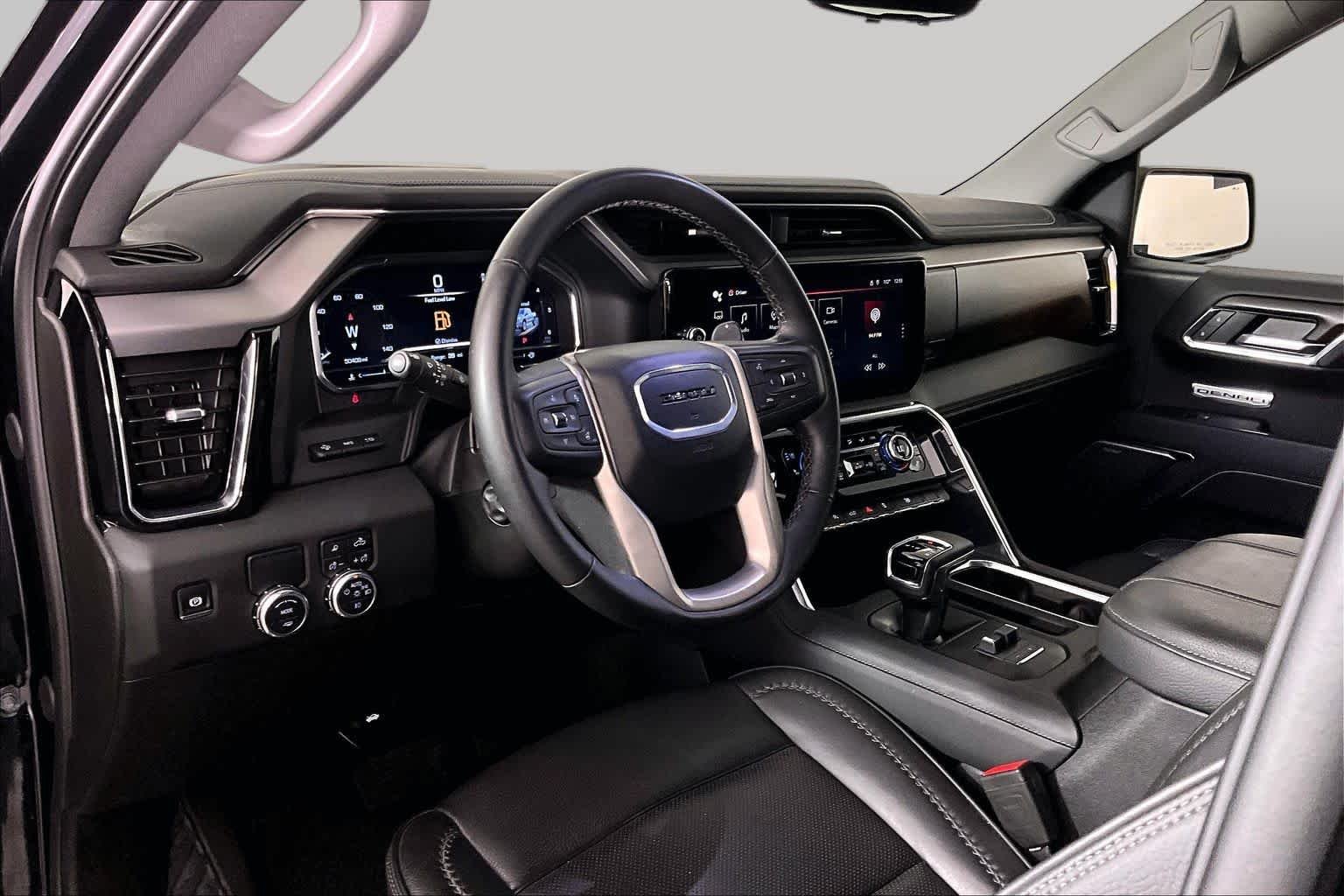 Used 2024 Onyx Black GMC Denali image 16