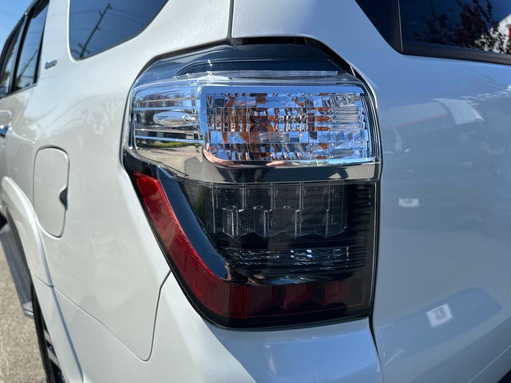 Certified Used 2022 Blizzard Pearl Toyota Limited image 10