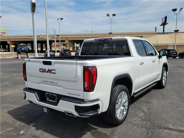 Used 2021 White Frost Tricoat GMC Denali 4x4 Crew Cab 5.75 ft. box 147.4 in. WB image 3