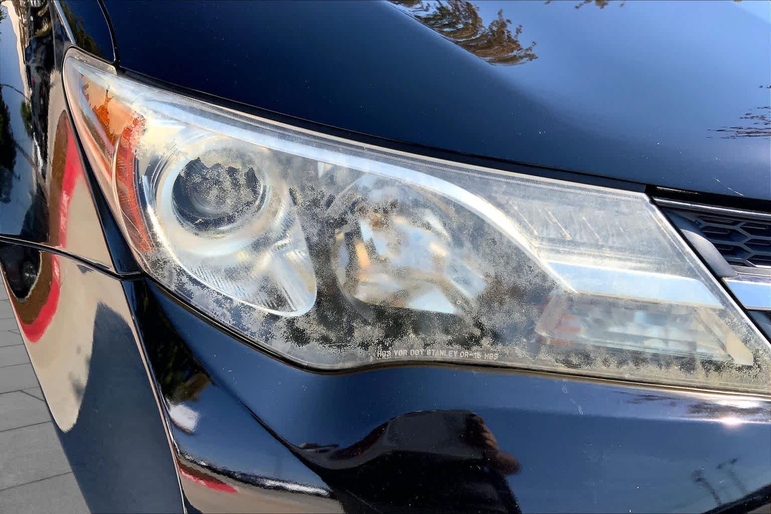 Used 2015 Black Toyota LE image 27