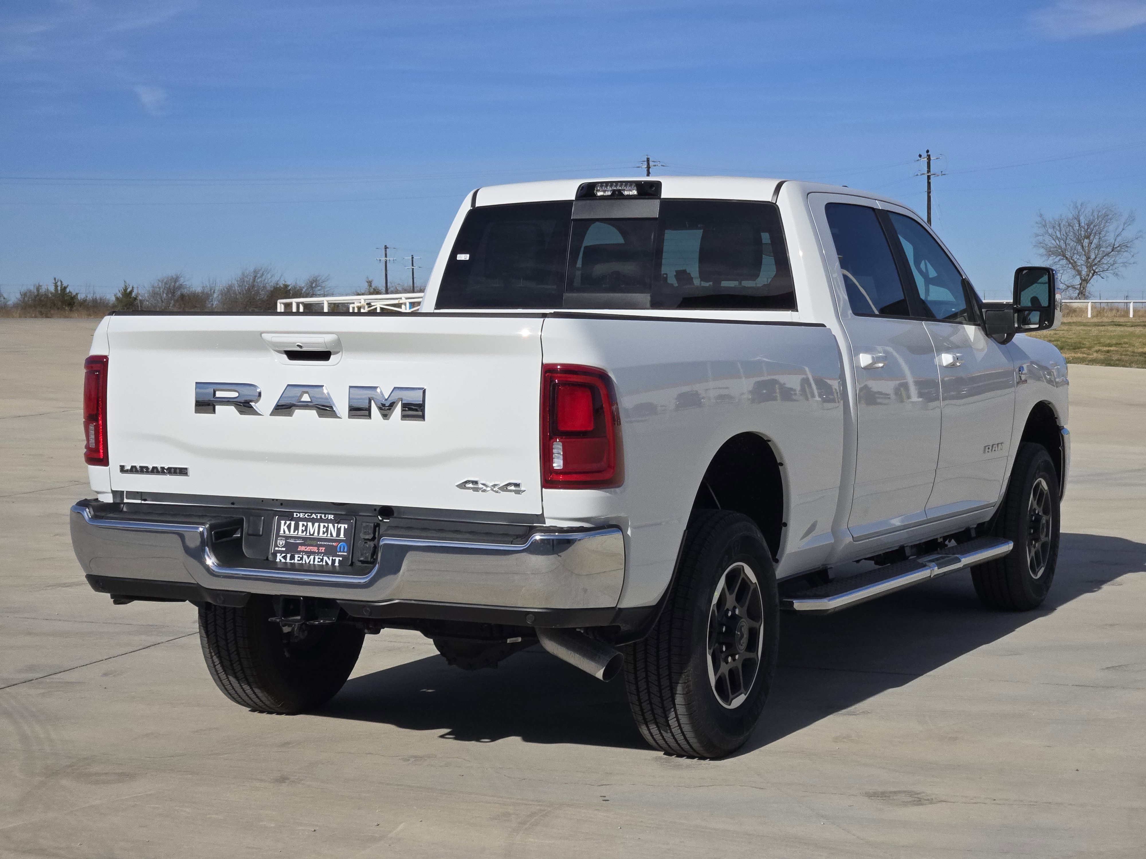 New 2026 Bright White Clear-Coat Exterior Paint RAM Laramie image 5