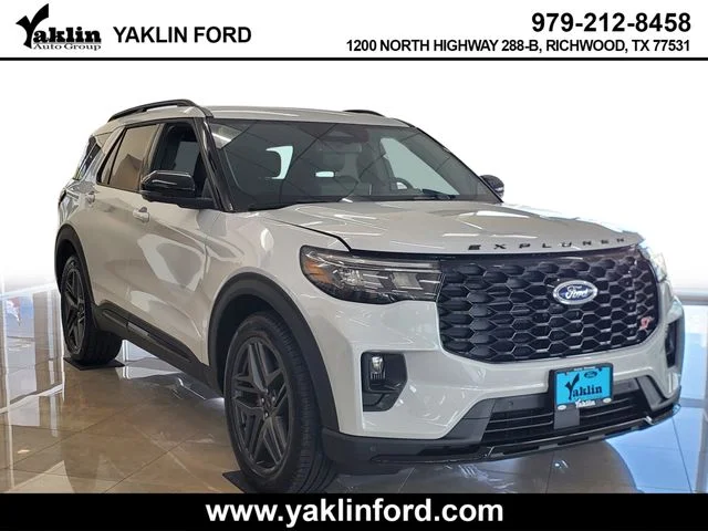 New 2026 Space White Metallic Ford ST image 1