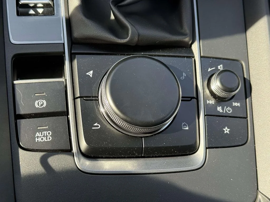 New 2026 Sand Metallic Mazda 2.5 S Meridian Edition image 28