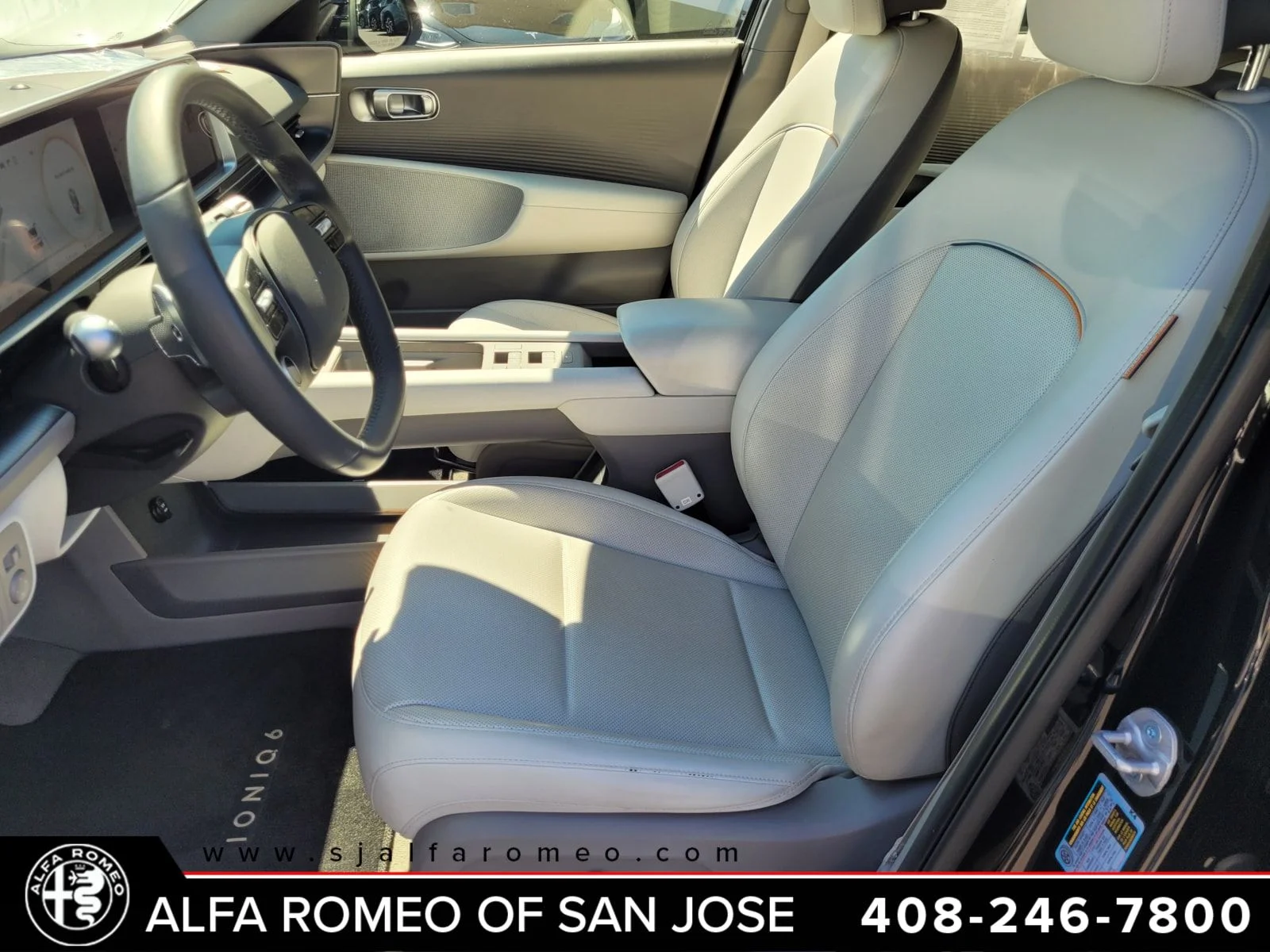 Used 2024 Black Hyundai SEL image 22