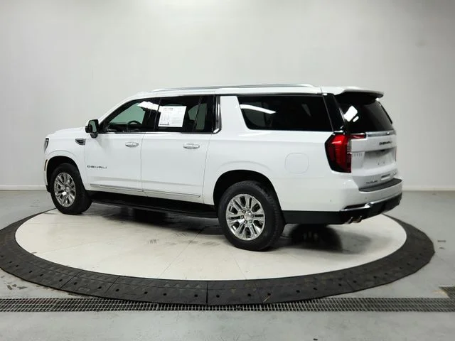 Used 2025 White GMC Denali image 6