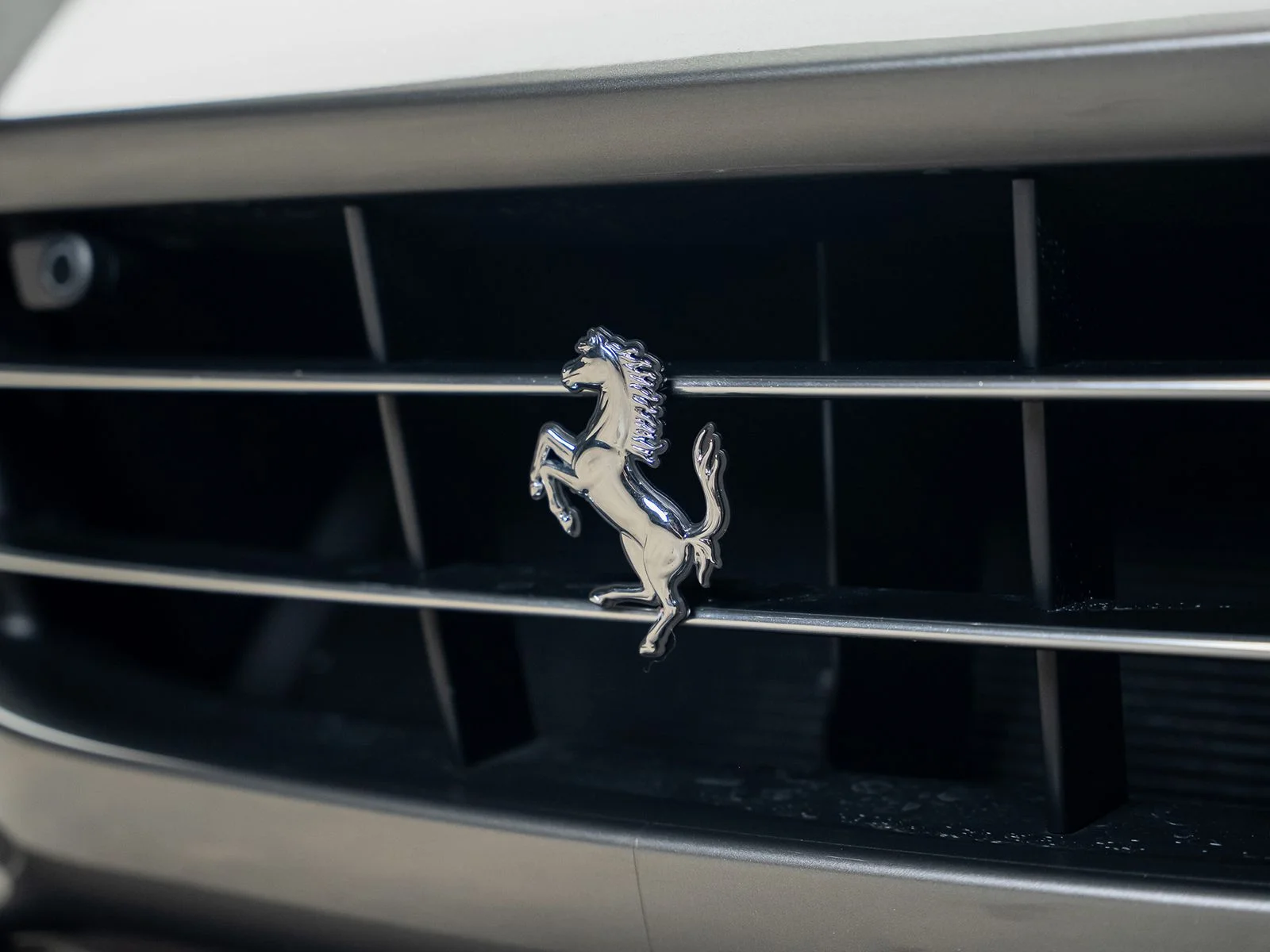Used 2019 Gray Ferrari Base image 13