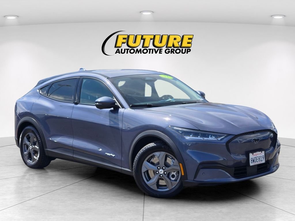 Used 2021 Blue Ford Select image 1