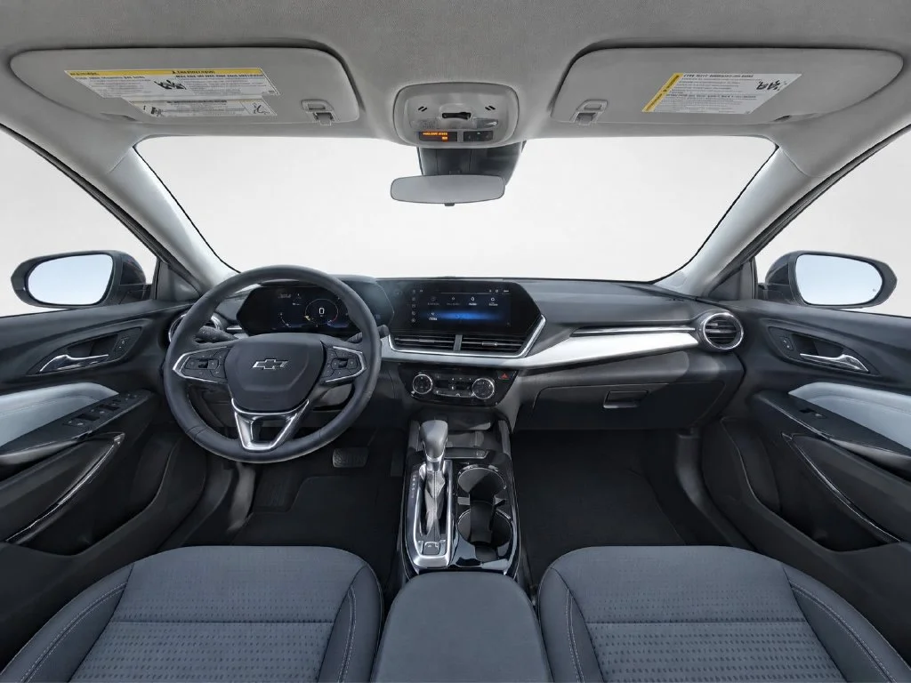 New 2026 White Chevrolet LT image 29