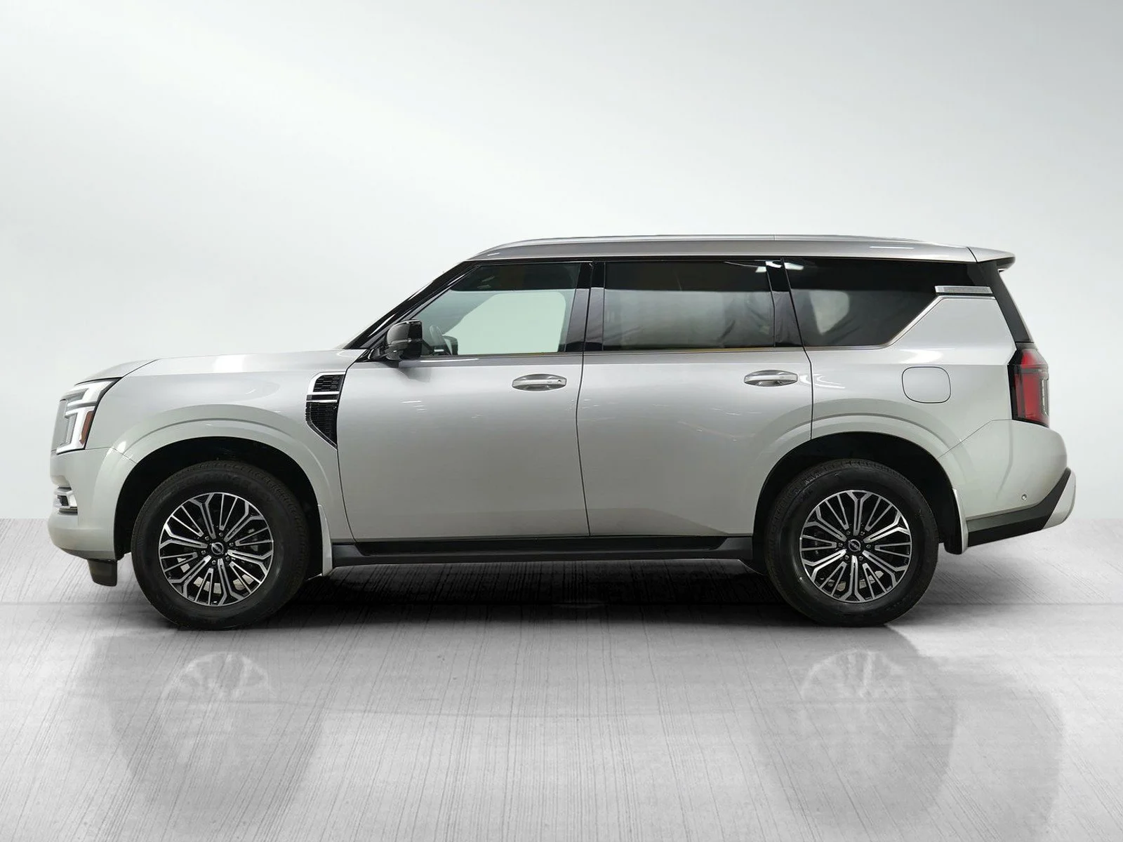Used 2025 Nissan Armada SL with VIN JN8AY3BE4S9403117 for sale in Burnsville, Minnesota