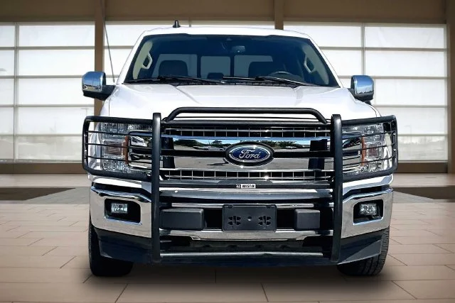 Used 2019 White Ford Lariat image 3