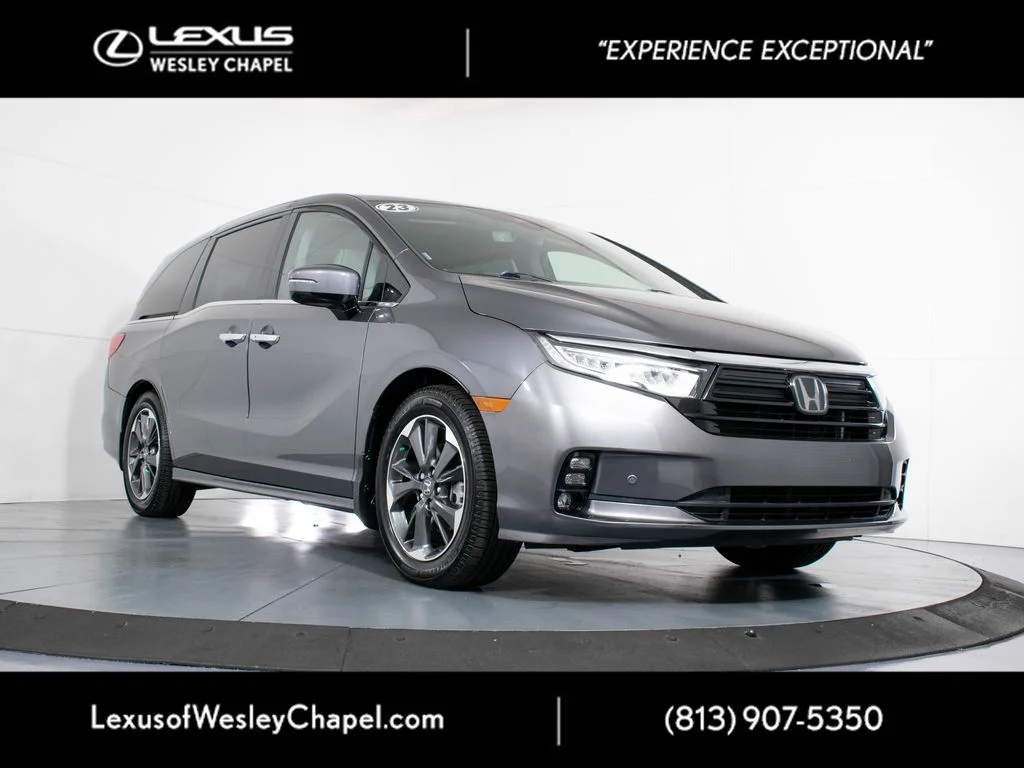 2023 Honda Odyssey Elite's photo