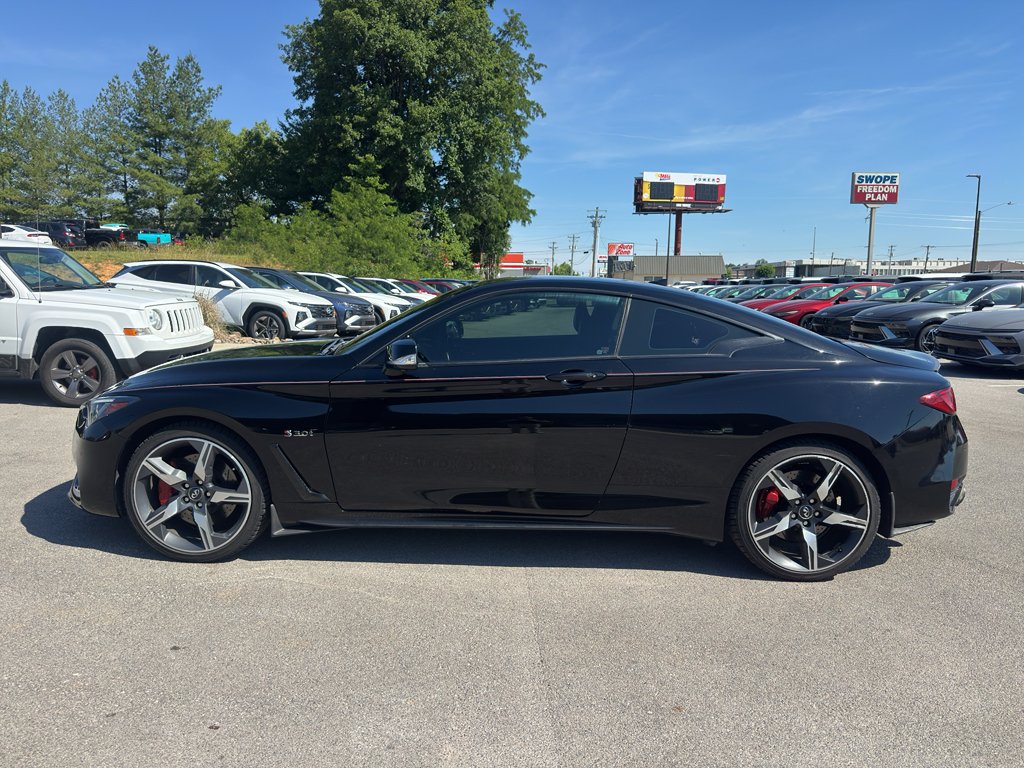 Used 2018 Black Obsidian INFINITI RED SPORT 400 image 2