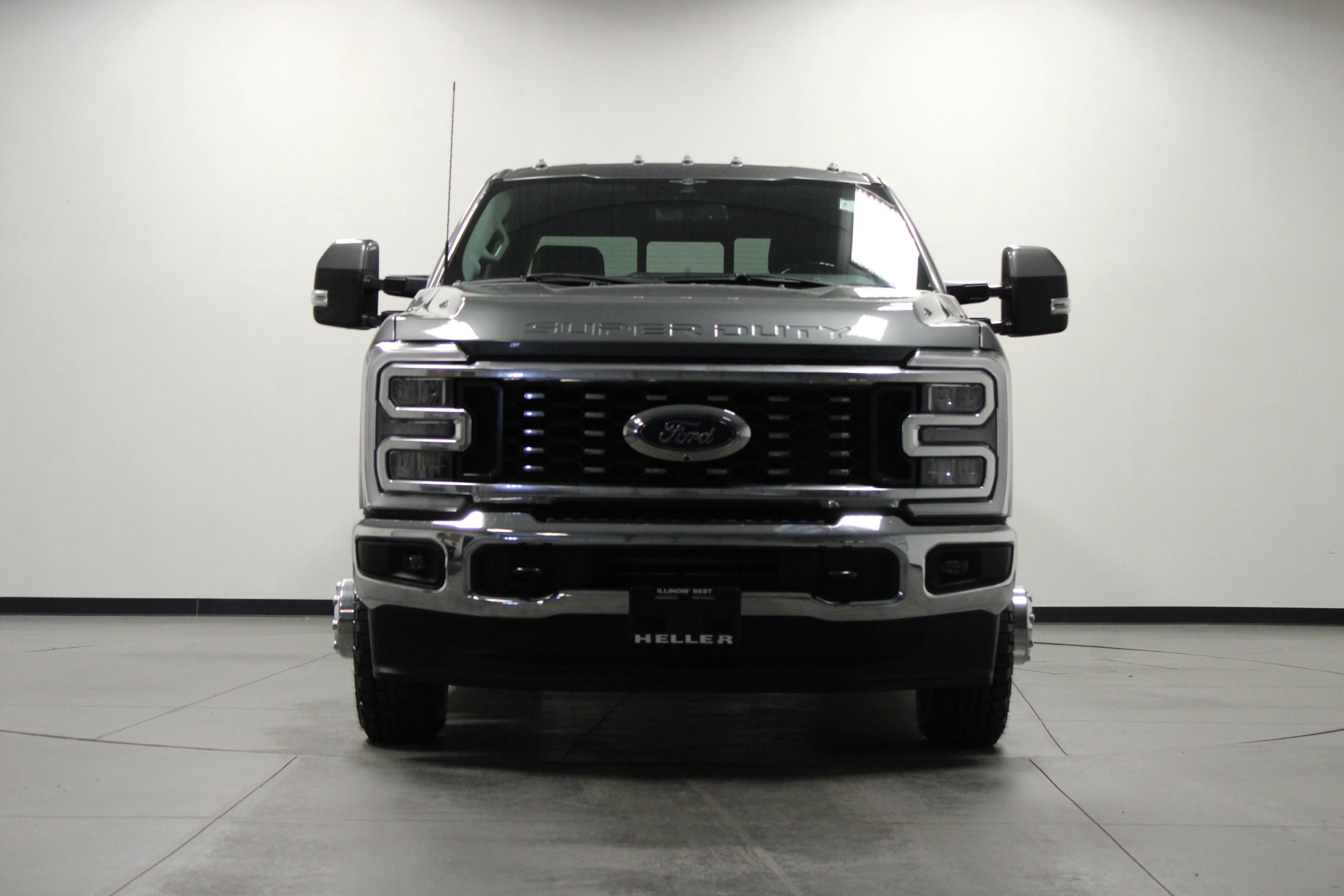 Used 2023 Carbonized Gray Metallic Ford LARIAT image 9