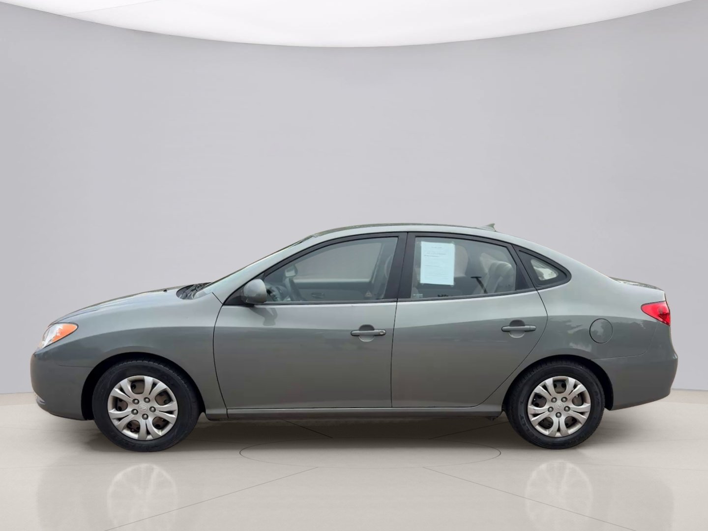 Used 2010 Green Hyundai GLS image 8