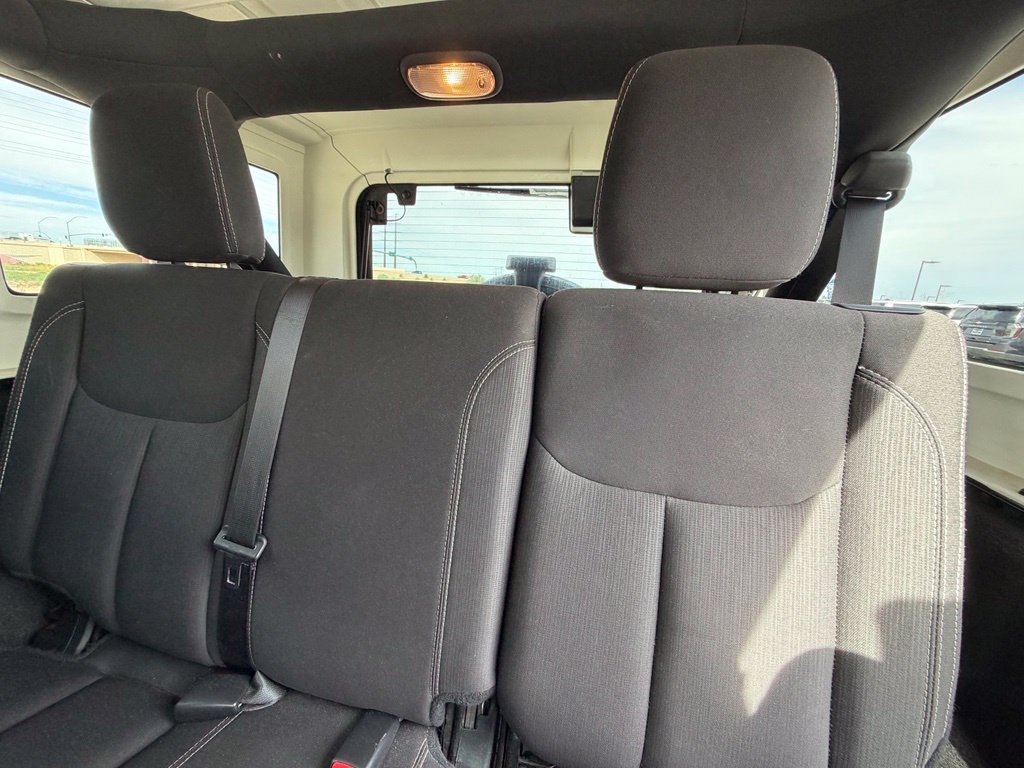 Used 2018 Black Jeep Unlimited Sahara image 8