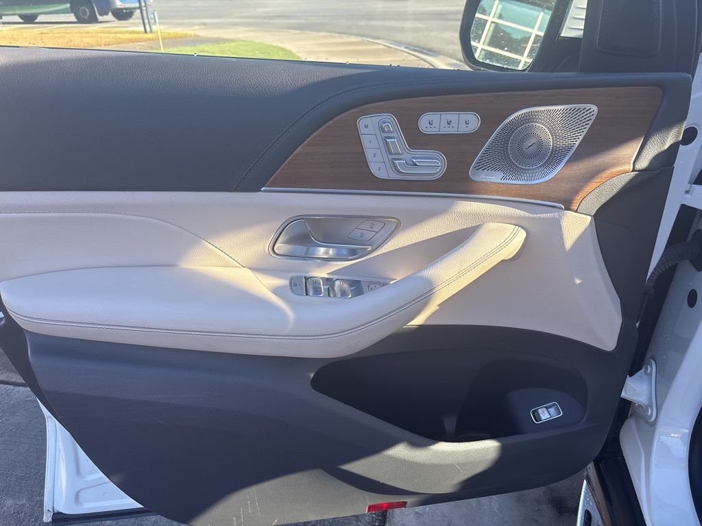 Used 2020 White Mercedes-Benz GLE 350 image 41