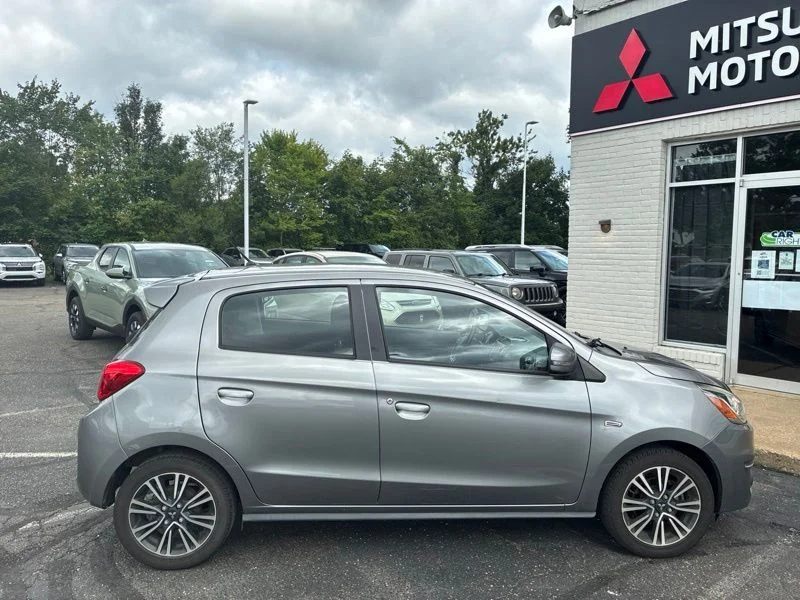 Used 2017 Gray Mitsubishi GT image 7