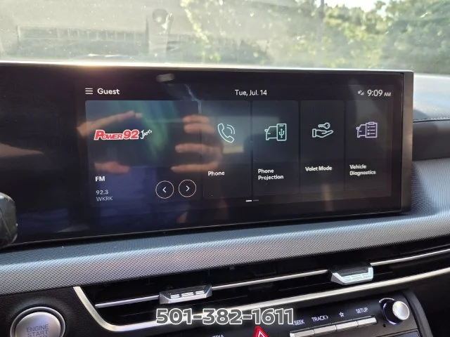 Used 2024 Black Hyundai SEL image 17