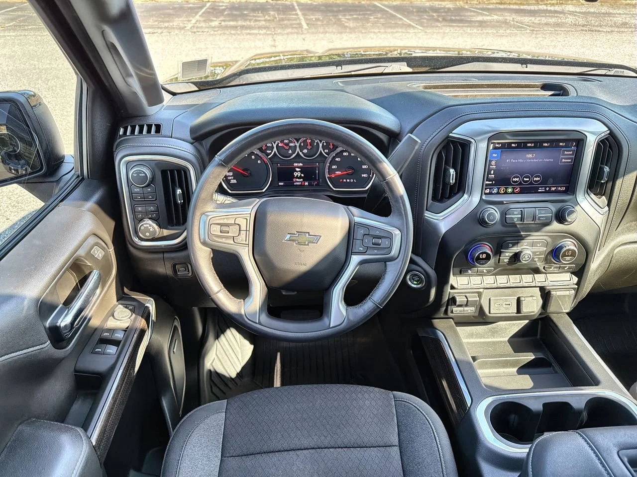 Used 2022 Black Chevrolet RST image 10