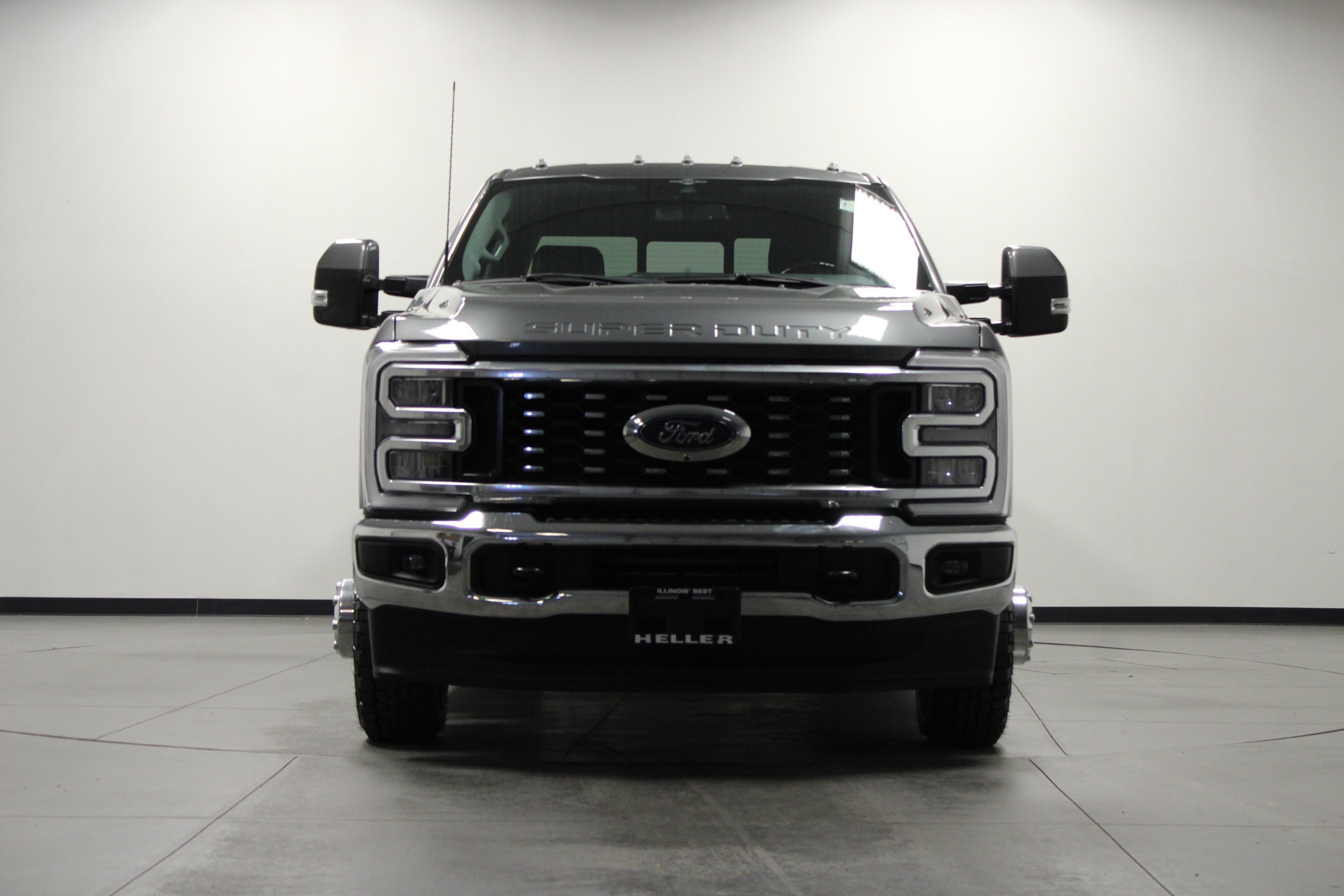 Used 2023 Carbonized Gray Metallic Ford LARIAT image 9