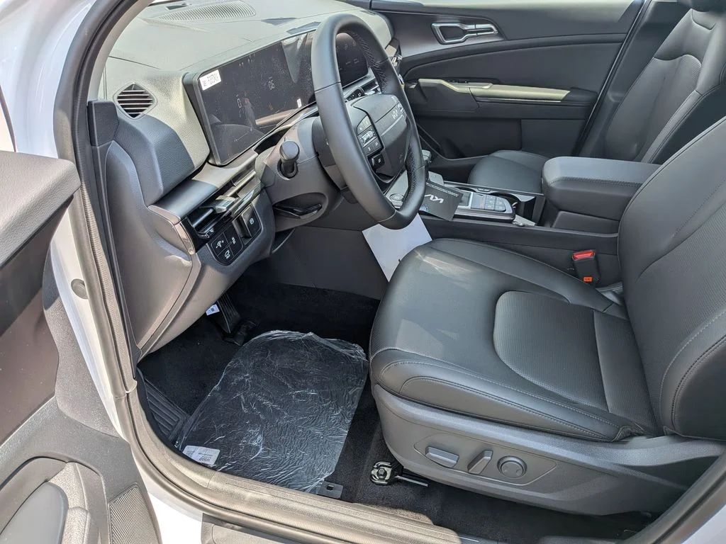 New 2026 White Pearl Kia EX image 46