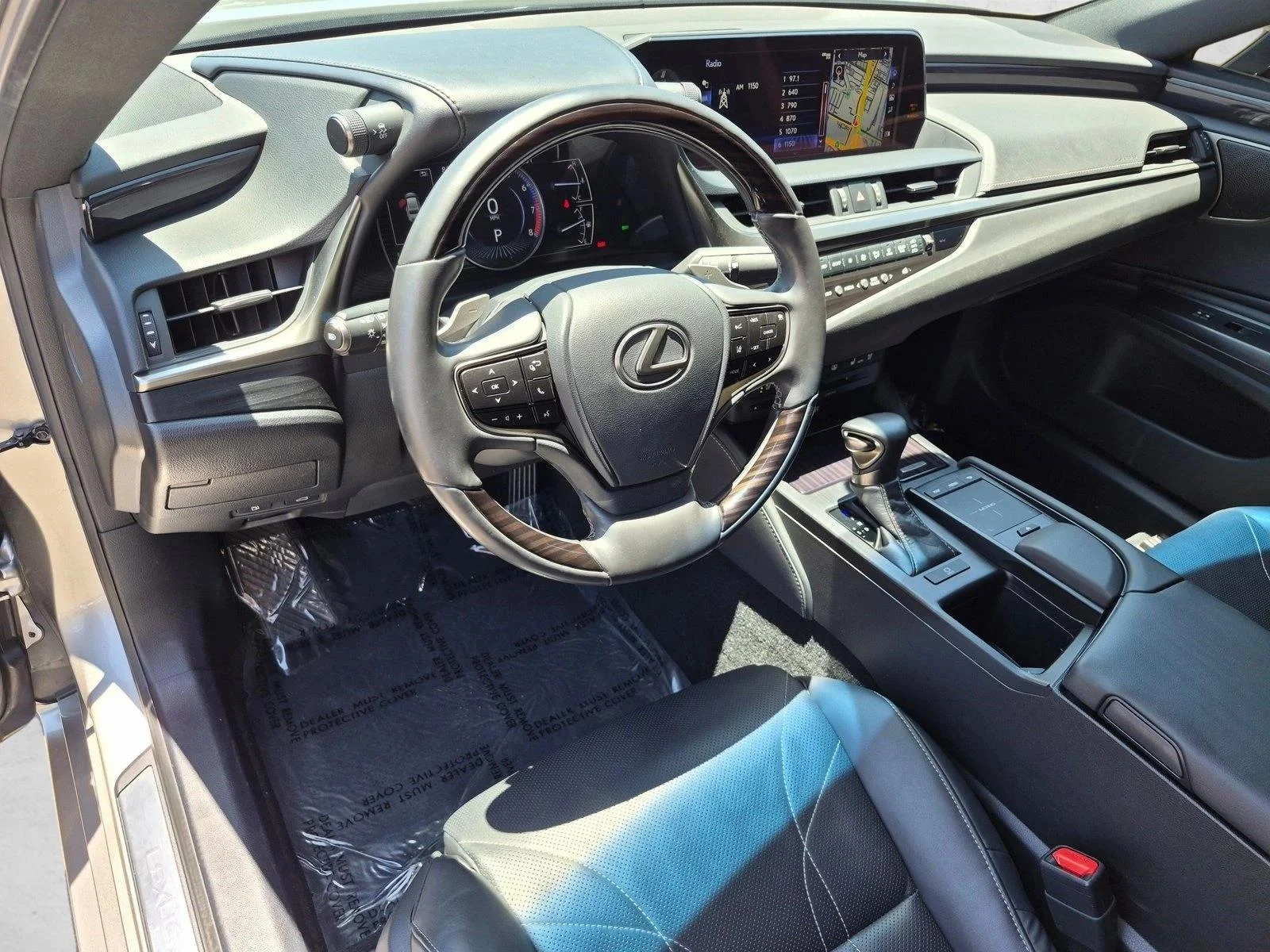 Certified Used 2020 Atomic Silver Lexus ES 350 Luxury image 10