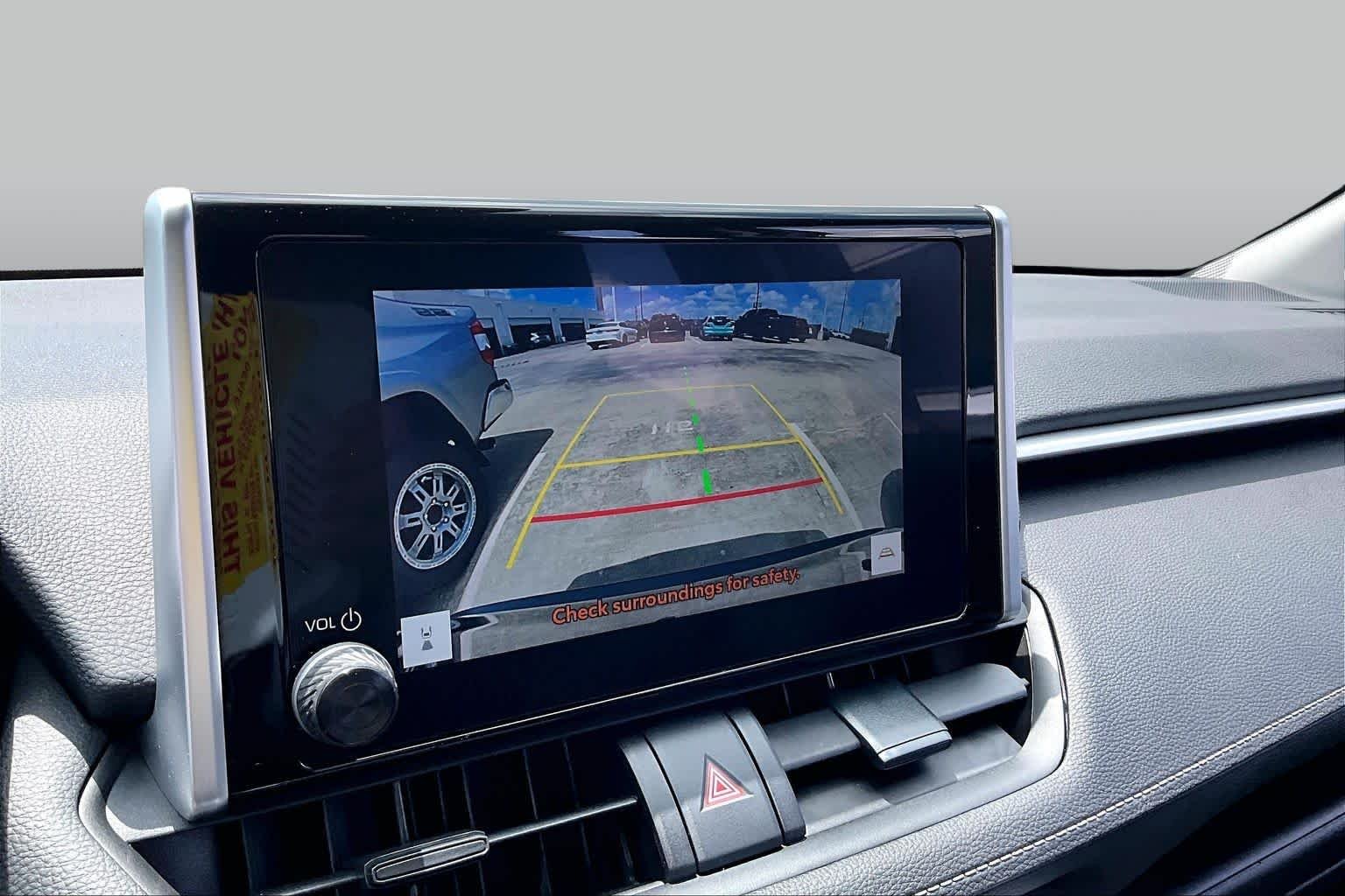 2023 Toyota RAV4 XLE - Photo 26