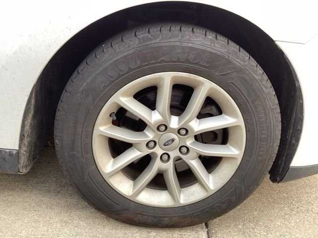 Used 2013 Oxford White Ford SE image 8