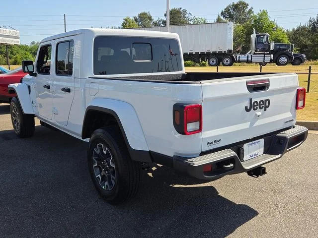 New 2026 Bright White Clear-Coat Exterior Paint Jeep Sahara image 11