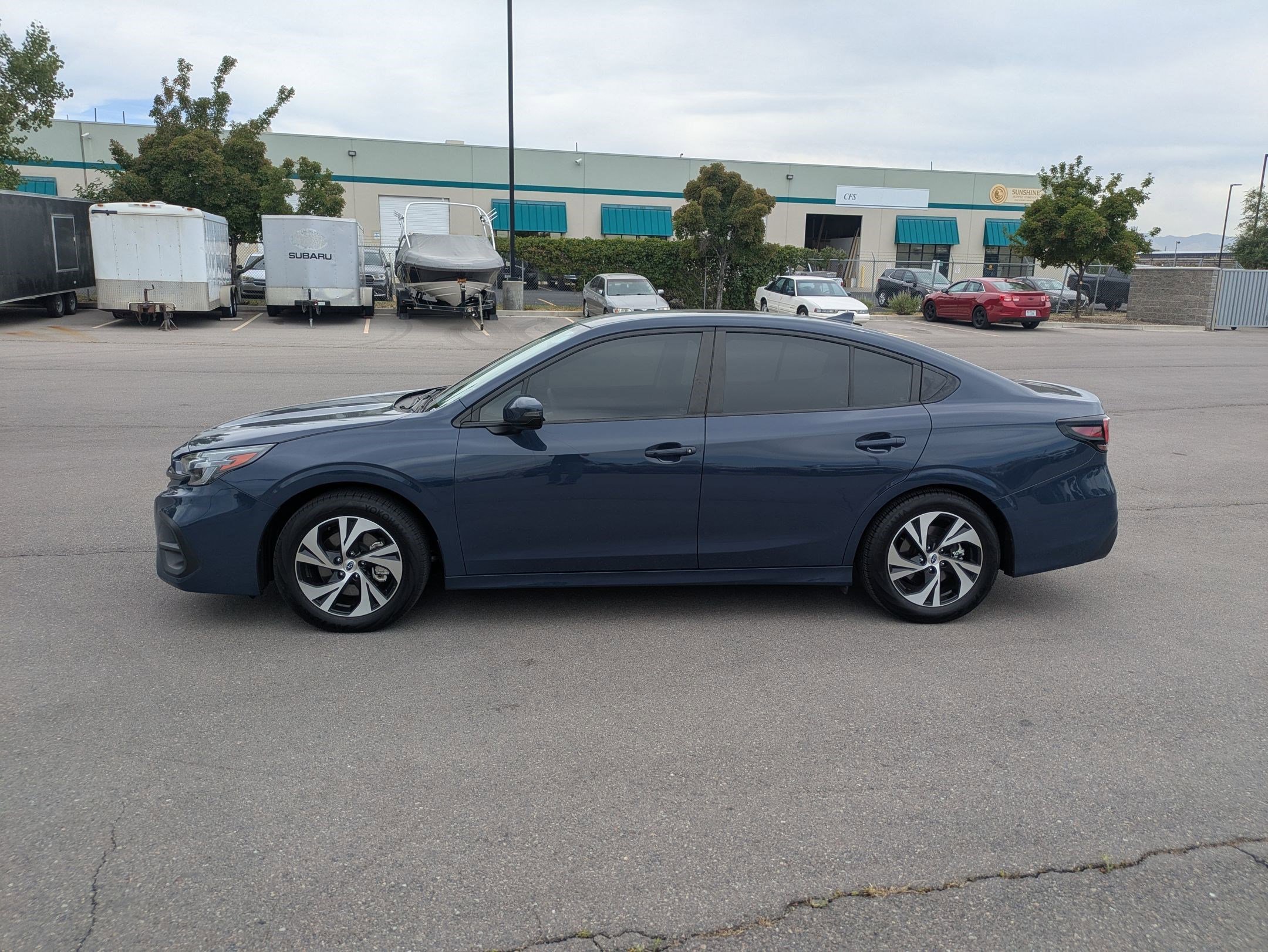 Used 2025 Cosmic Blue Pearl Subaru Premium image 7