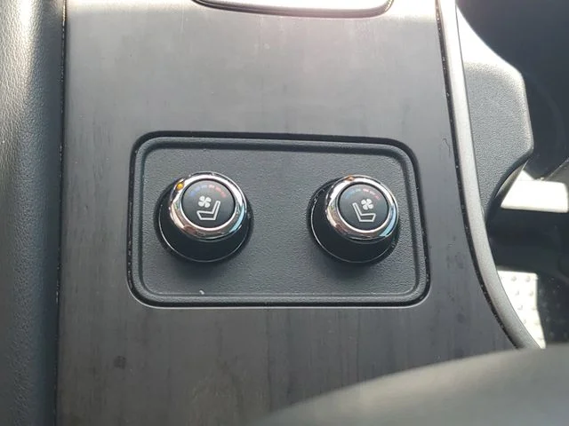 Certified Used 2024 Gray Nissan Platinum image 4