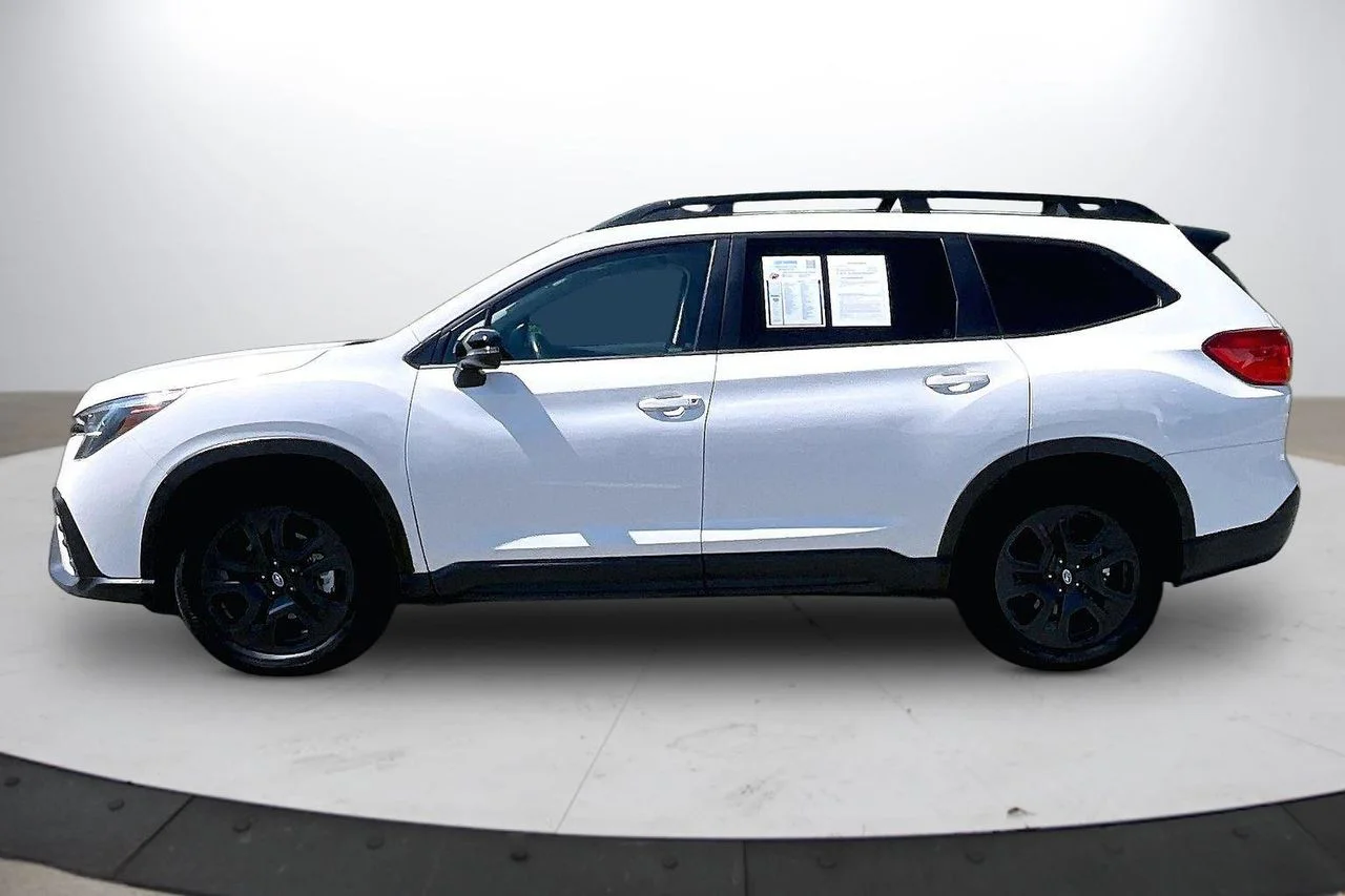 Certified Used 2023 White Subaru Onyx Edition image 5