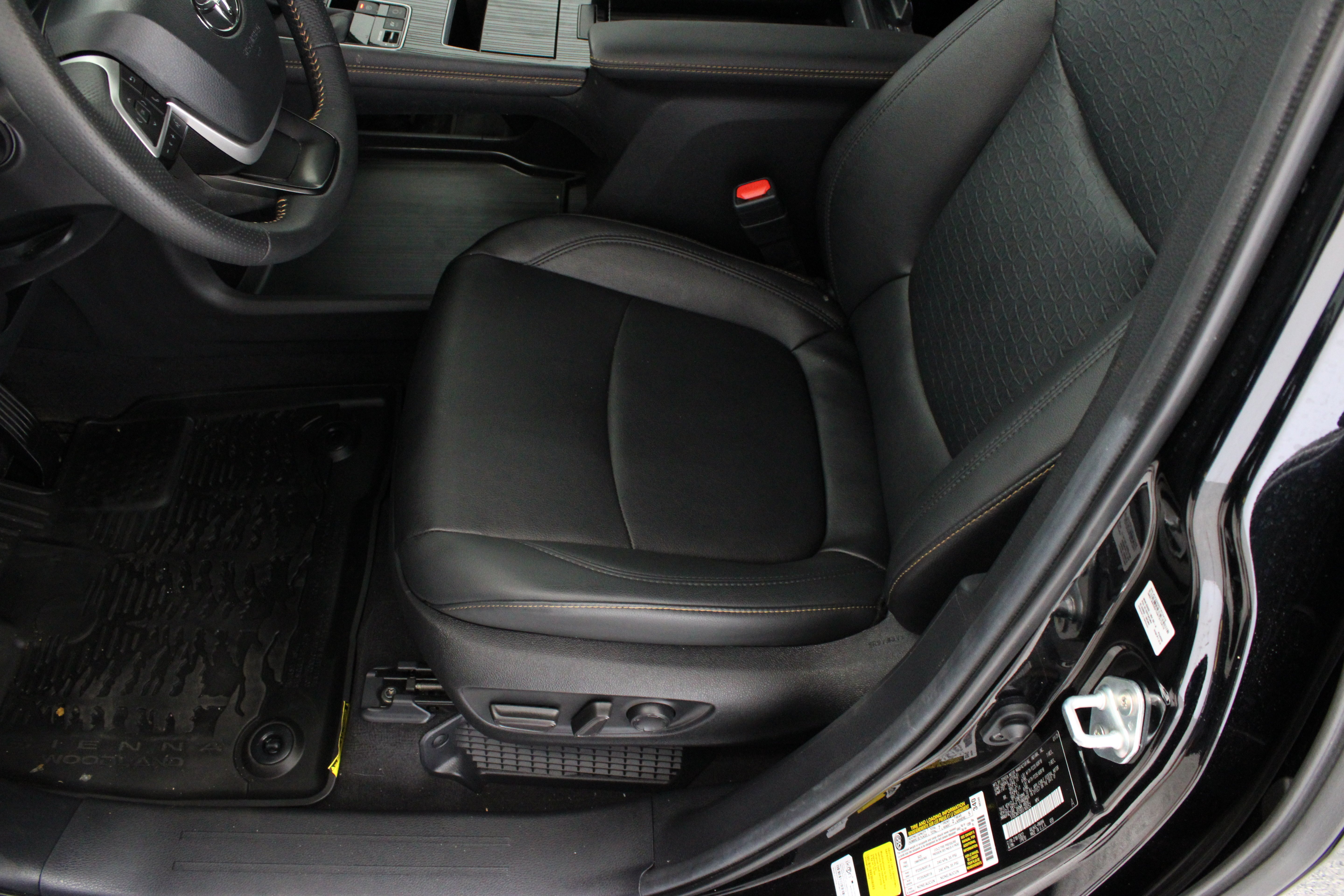Certified Used 2025 Midnight Black Metallic Toyota Woodland Edition 2.5L/Electric image 15