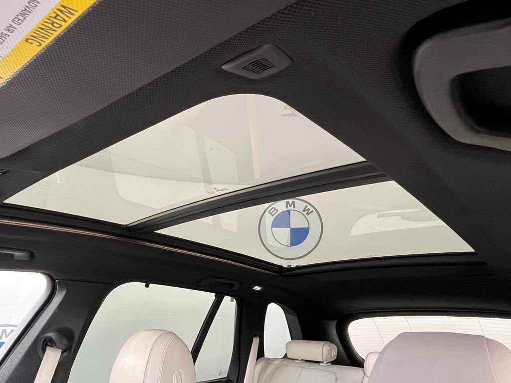 Used 2019 Black BMW xDrive40i image 30
