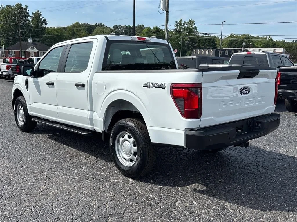 New 2026 Oxford White Ford XL image 5