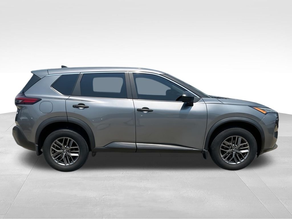 Used 2023 Gray Nissan S image 11