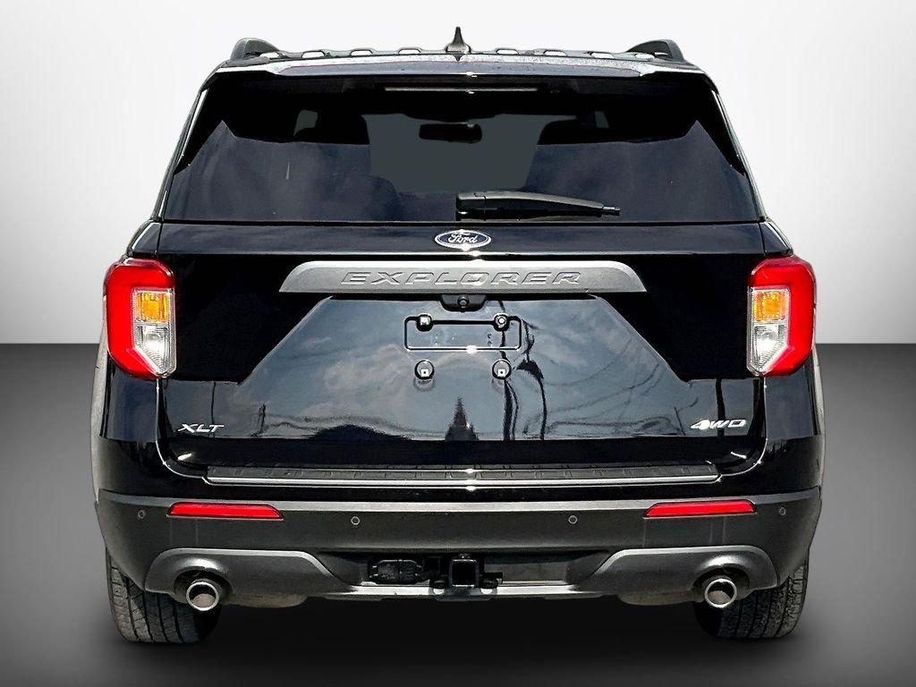 Used 2021 Black Ford XLT image 5