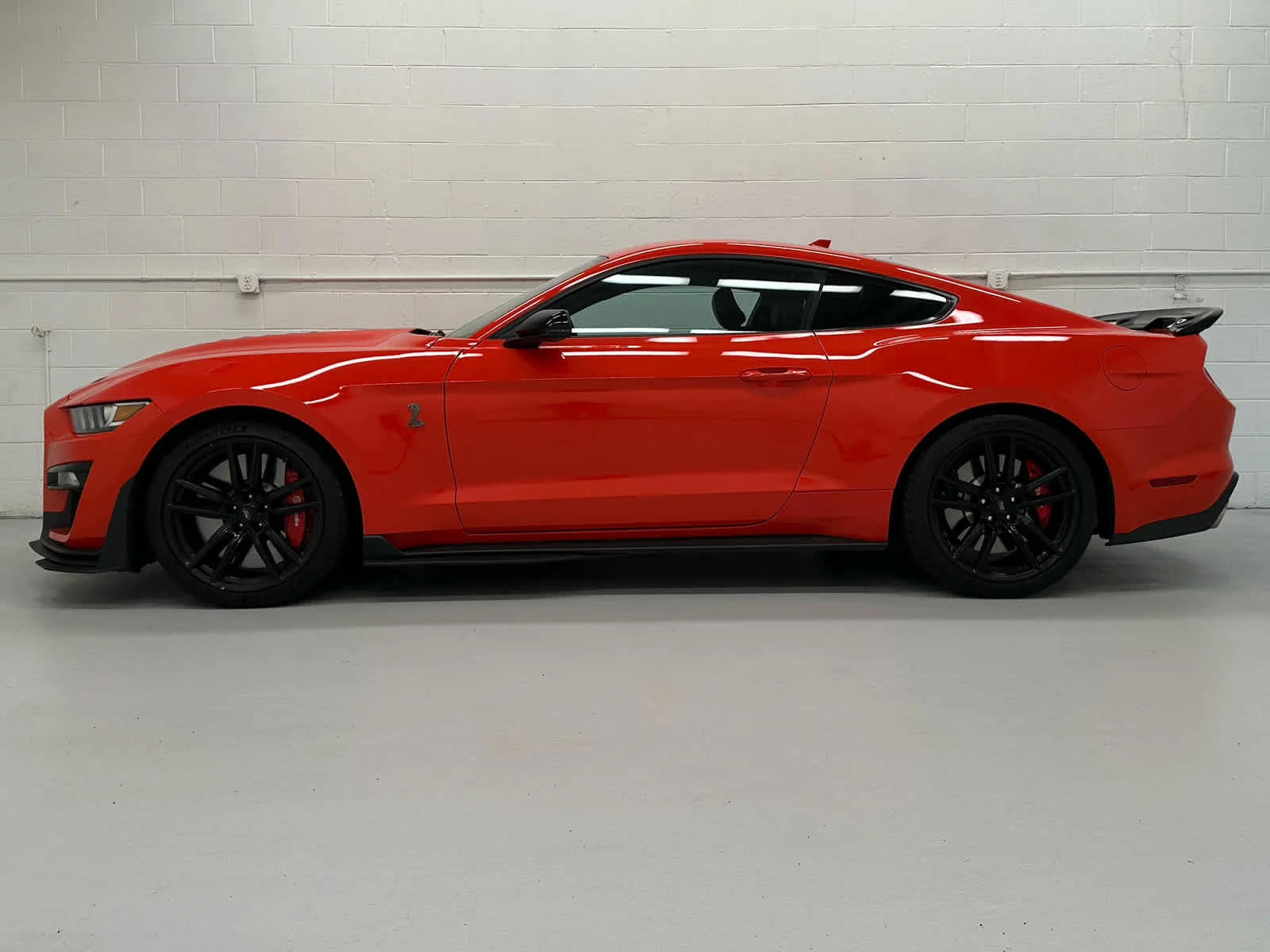 Used 2022 Code Orange Ford Shelby GT500 image 3