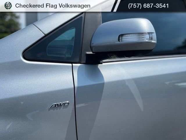 Used 2019 Celestial Silver Metallic Toyota Limited Premium 7 Passenger image 2