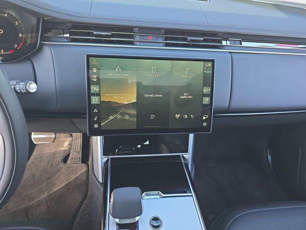 2025 Land Rover Range Rover SE - Photo 21