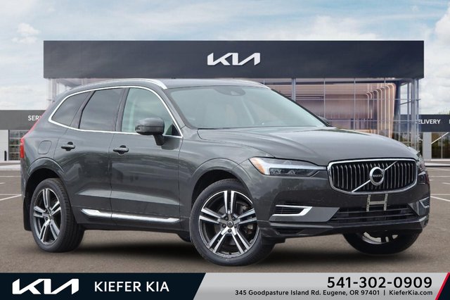 2021 Volvo XC60 Recharge Plug-In Hybrid T8 Inscription Expression