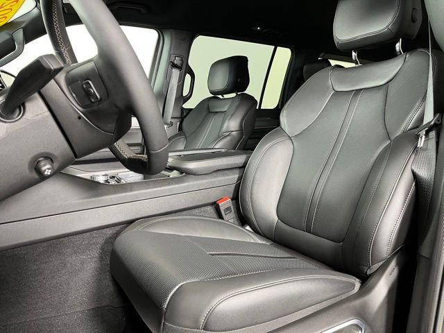 Used 2026 Black Jeep  image 17